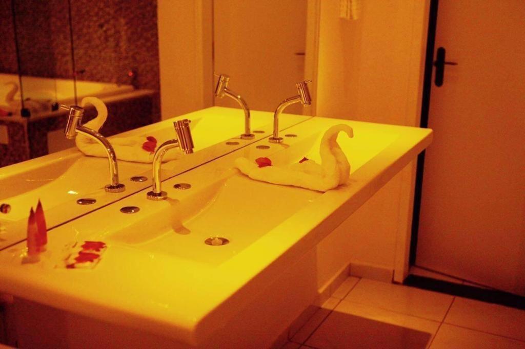 Enseada Dos Mares Beach Bungalows Сан-Мигел-ду-Гостозу Экстерьер фото